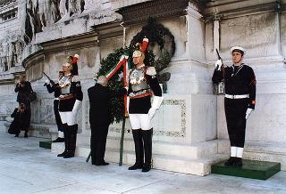 Roma, Piazza Venezia: deposizione di una corona d'alloro all'Altare della Patria, in occasione del Giorno dell'Unità nazionale