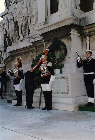 Roma, Piazza Venezia: deposizione di una corona d'alloro all'Altare della Patria, in occasione del Giorno dell'Unità nazionale