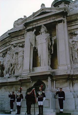 Roma, Piazza Venezia: deposizione di una corona d'alloro all'Altare della Patria, in occasione del Giorno dell'Unità nazionale