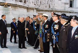 Roma, Piazza Venezia: deposizione di una corona d'alloro all'Altare della Patria, in occasione del Giorno dell'Unità nazionale
