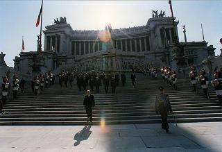 Roma, Piazza Venezia: deposizione di una corona d'alloro all'Altare della Patria, in occasione del Giorno dell'Unità nazionale