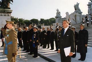 Roma, Piazza Venezia: deposizione di una corona d'alloro all'Altare della Patria, in occasione del Giorno dell'Unità nazionale