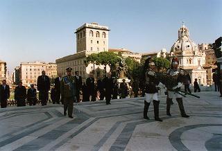 Roma, Piazza Venezia: deposizione di una corona d'alloro all'Altare della Patria, in occasione del Giorno dell'Unità nazionale