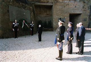 Roma, Mausoleo Ardeatino: deposizione di una corona d'alloro, in occasione del Giorno dell'Unità nazionale