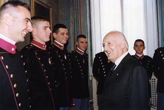 Delegazione di ufficiali ed allievi dell'Accademia Militare di Modena, in servizio di guardia d'onore al Palazzo del Quirinale