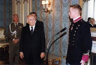 Delegazione di ufficiali ed allievi dell'Accademia Militare di Modena, in servizio di guardia d'onore al Palazzo del Quirinale