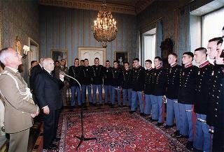 Delegazione di ufficiali ed allievi dell'Accademia Militare di Modena, in servizio di guardia d'onore al Palazzo del Quirinale