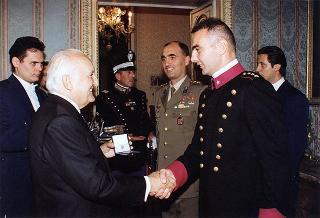 Delegazione di ufficiali ed allievi dell'Accademia Militare di Modena, in servizio di guardia d'onore al Palazzo del Quirinale