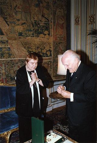 Fernanda Pivano, per il conferimento delle insegne dell'Onorificenza di Cavaliere di Gran Croce dell'Ordine al Merito della Repubblica Italiana