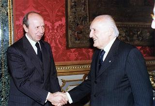 Incontro e successiva colazione con gli ambasciatori dei Paesi membri dell'Unione Europea