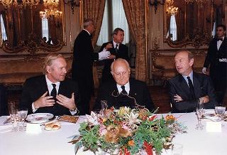 Incontro e successiva colazione con gli ambasciatori dei Paesi membri dell'Unione Europea