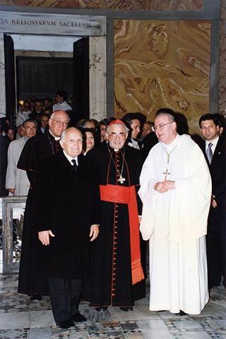 Roma, Basilica di Santa Croce in Gerusalemme: intervento alla cerimonia di traslazione delle Reliquie della Passione di Nostro Signore Gesù Cristo