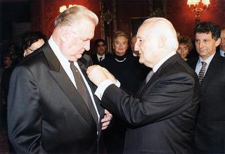 Incontro, scambio di onorificenze e successivo pranzo in onore del Presidente della Repubblica Slovacca e della signora Kovac