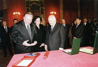Incontro, scambio di onorificenze e successivo pranzo in onore del Presidente della Repubblica Slovacca e della signora Kovac