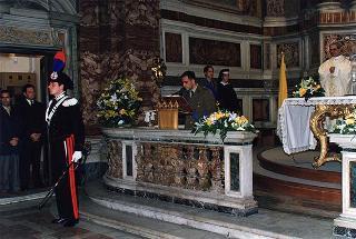Roma, Chiesa di S. Caterina in Largo Magnanapoli: intervento del Presidente della Repubblica alla celebrazione della S. Messa in onore della Beata Vergine Maria della Divina Provvidenza, Patrona dell'Associazione nazionale commissariato militare