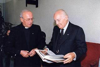 Milano: intervento del Presidente della Repubblica alla cerimonia di premiazione del III Concorso letterario promosso da "Famiglia Cristiana"