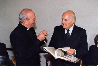 Milano: intervento del Presidente della Repubblica alla cerimonia di premiazione del III Concorso letterario promosso da "Famiglia Cristiana"