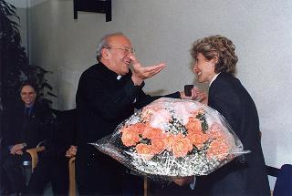 Milano: intervento del Presidente della Repubblica alla cerimonia di premiazione del III Concorso letterario promosso da "Famiglia Cristiana"