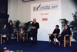Milano: intervento del Presidente della Repubblica alla cerimonia di premiazione del III Concorso letterario promosso da "Famiglia Cristiana"