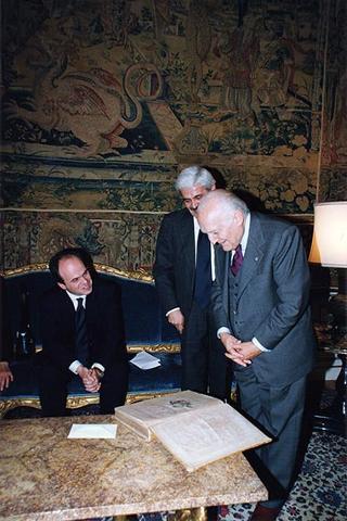 Arch. Raffaele Sirica, presidente del Consiglio nazionale degli architetti, con il nuovo Consiglio nazionale dell'Ordine