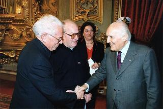 Renata Speranza, presidente dell'Associazione degli ex allievi e amici dei "Giuseppini del Murialdo", con una delegazione