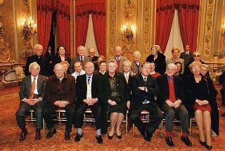 Renata Speranza, presidente dell'Associazione degli ex allievi e amici dei "Giuseppini del Murialdo", con una delegazione