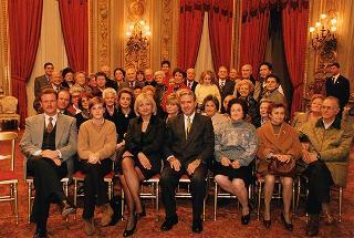 Renata Speranza, presidente dell'Associazione degli ex allievi e amici dei "Giuseppini del Murialdo", con una delegazione
