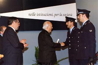 Roma: intervento del Presidente della Repubblica alla Festa del Corpo della Polizia penitenziaria