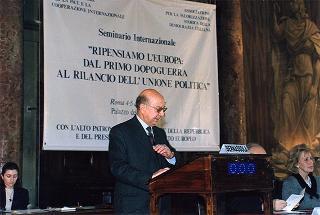 Roma, Palazzo della Cancelleria: intervento del Presidente della Repubblica al Seminario internazionale "Ripensiamo l'Europa: dal primo dopoguerra al rilancio dell'unione politica"