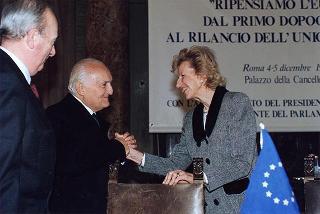 Roma, Palazzo della Cancelleria: intervento del Presidente della Repubblica al Seminario internazionale "Ripensiamo l'Europa: dal primo dopoguerra al rilancio dell'unione politica"