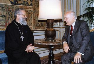 Padre abate Jean Slim, superiore generale dell'Ordine Maronita, ed alcuni padri maroniti