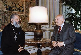 Padre abate Jean Slim, superiore generale dell'Ordine Maronita, ed alcuni padri maroniti