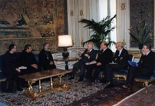 Padre abate Jean Slim, superiore generale dell'Ordine Maronita, ed alcuni padri maroniti