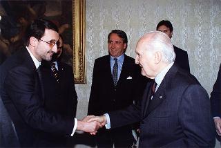 Denis Zigante, presidente della Federazione delle Associazioni degli esuli istriani, fiumani, dalmati, con gli esponenti delle predette Associazioni