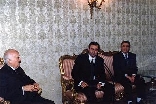 Denis Zigante, presidente della Federazione delle Associazioni degli esuli istriani, fiumani, dalmati, con gli esponenti delle predette Associazioni
