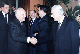 Roma, Palazzo Giustiniani: intervento del Presidente della Repubblica all'incontro con i Costituenti, in occasione delle celebrazioni del 50° anniversario della Costituzione