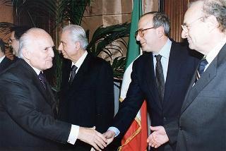 Roma, Palazzo Giustiniani: intervento del Presidente della Repubblica all'incontro con i Costituenti, in occasione delle celebrazioni del 50° anniversario della Costituzione
