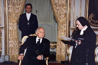 Incontro con Madre Maria Emanuela Jacovone, Vicaria generale delle Suore Missionarie di Gesù Eterno Sacerdote, con una delegazione di aderenti al "Movimento Apostolico Nuovi"