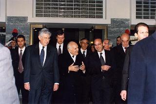 Napoli: intervento del Presidente della Repubblica all'inaugurazione del II Forum Civile Euromed ed alla cerimonia di presentazione dell'opera collettanea Napoli e i suoi Avvocati. Oggi
