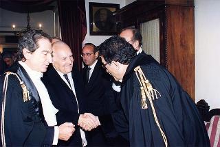 Napoli: intervento del Presidente della Repubblica all'inaugurazione del II Forum Civile Euromed ed alla cerimonia di presentazione dell'opera collettanea Napoli e i suoi Avvocati. Oggi