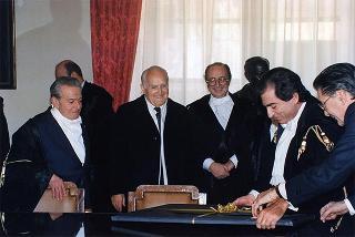 Napoli: intervento del Presidente della Repubblica all'inaugurazione del II Forum Civile Euromed ed alla cerimonia di presentazione dell'opera collettanea Napoli e i suoi Avvocati. Oggi