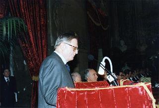Napoli: intervento del Presidente della Repubblica all'inaugurazione del II Forum Civile Euromed ed alla cerimonia di presentazione dell'opera collettanea Napoli e i suoi Avvocati. Oggi
