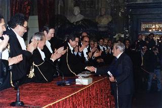 Napoli: intervento del Presidente della Repubblica all'inaugurazione del II Forum Civile Euromed ed alla cerimonia di presentazione dell'opera collettanea Napoli e i suoi Avvocati. Oggi
