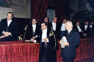 Napoli: intervento del Presidente della Repubblica all'inaugurazione del II Forum Civile Euromed ed alla cerimonia di presentazione dell'opera collettanea Napoli e i suoi Avvocati. Oggi