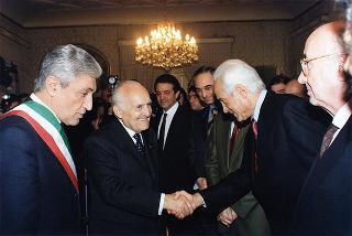 Napoli: intervento del Presidente della Repubblica all'inaugurazione del II Forum Civile Euromed ed alla cerimonia di presentazione dell'opera collettanea Napoli e i suoi Avvocati. Oggi