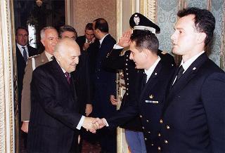 Delegazione di allievi dell'Accademia Navale di Livorno, in servizio di guardia d'onore al Palazzo del Quirinale