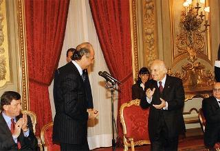 Mario Pescante, presidente del CONI, Primo Nebiolo, presidente della IAAF, Gianni Gola, presidente della FIDAL, ed una delegazione di atleti e dirigenti, in occasione del centenario di fondazione della Federazione Italiana di Atletica Leggera