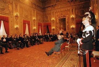Mario Pescante, presidente del CONI, Primo Nebiolo, presidente della IAAF, Gianni Gola, presidente della FIDAL, ed una delegazione di atleti e dirigenti, in occasione del centenario di fondazione della Federazione Italiana di Atletica Leggera