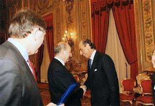 Mario Pescante, presidente del CONI, Primo Nebiolo, presidente della IAAF, Gianni Gola, presidente della FIDAL, ed una delegazione di atleti e dirigenti, in occasione del centenario di fondazione della Federazione Italiana di Atletica Leggera