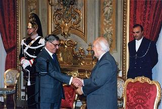On. Giuseppe Avolio, presidente della Confederazione italiana degli agricoltori, con i presidenti regionali e provinciali, per il 20° anniversario di fondazione della CIA